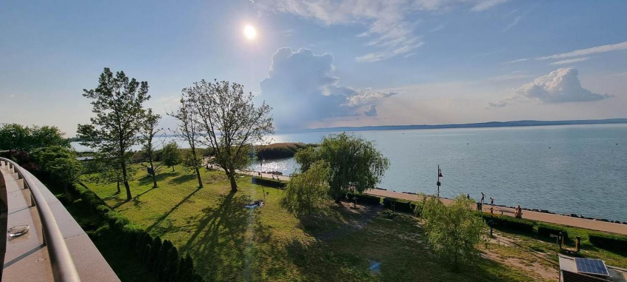 'Good Feelings' Apart otel Siofok Dış mekan fotoğraf
